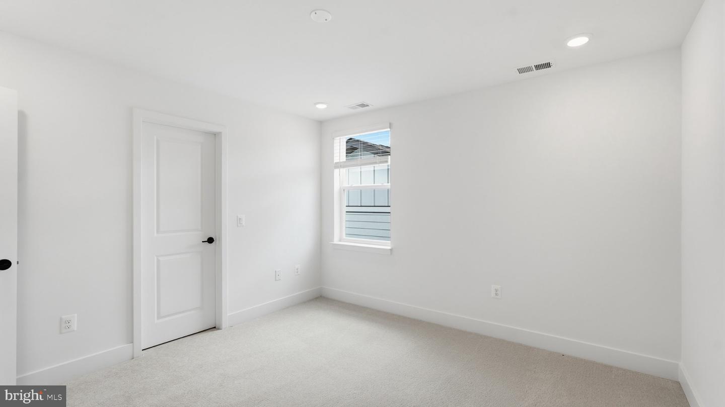 15061 Passion Ln Property Photo 33