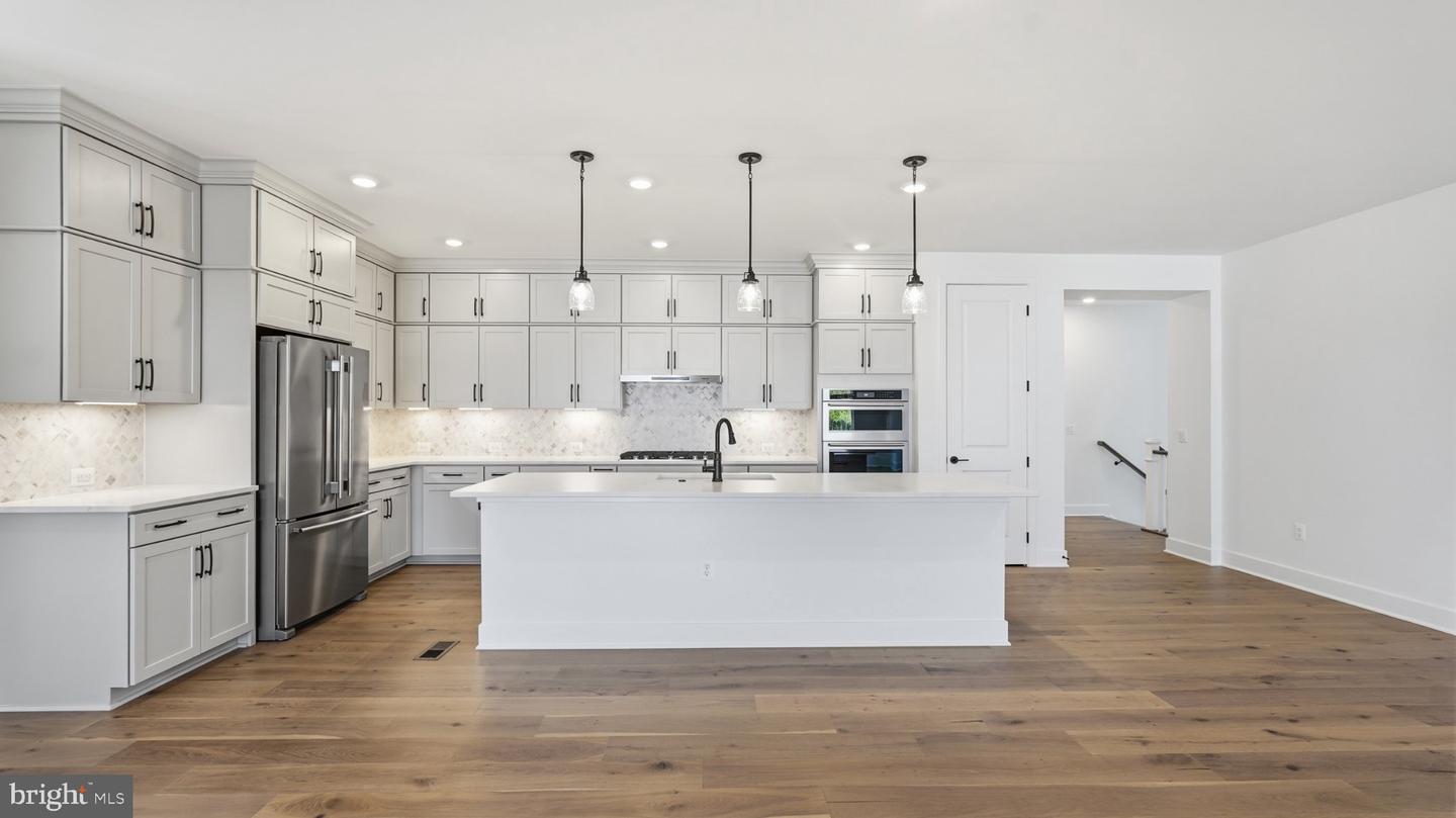 15024 Passion Ln Property Photo 3