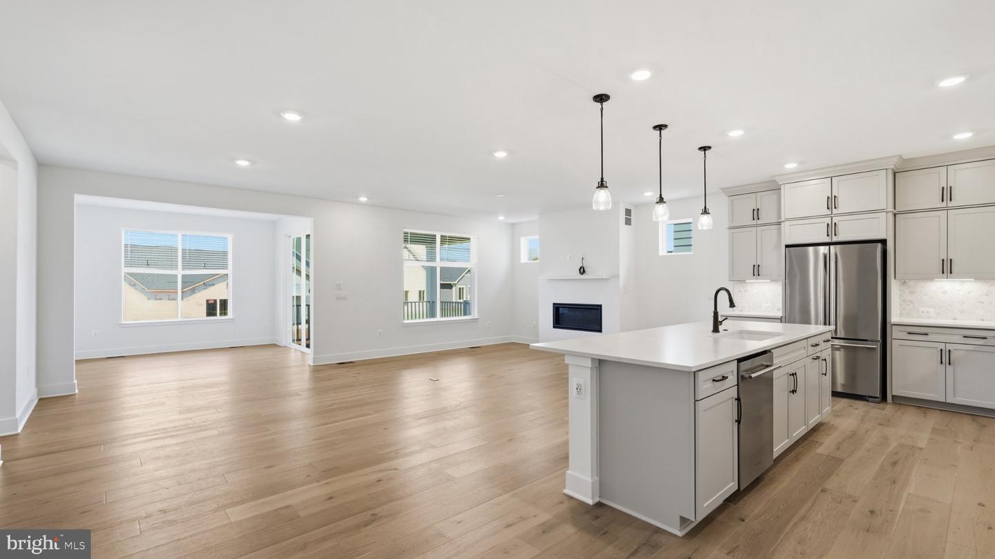 15024 Passion Ln Property Photo 4