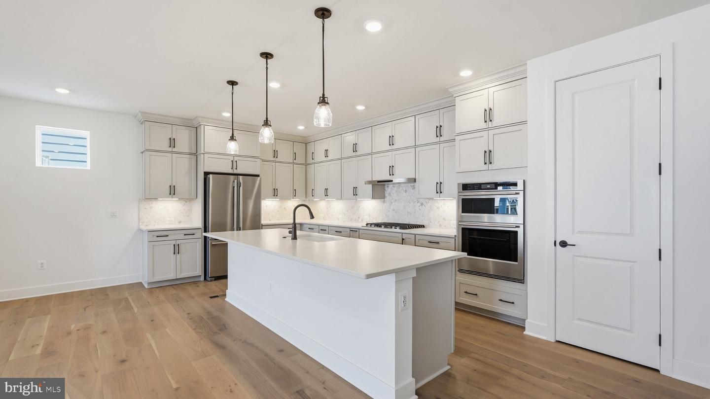 15024 Passion Ln Property Photo 8
