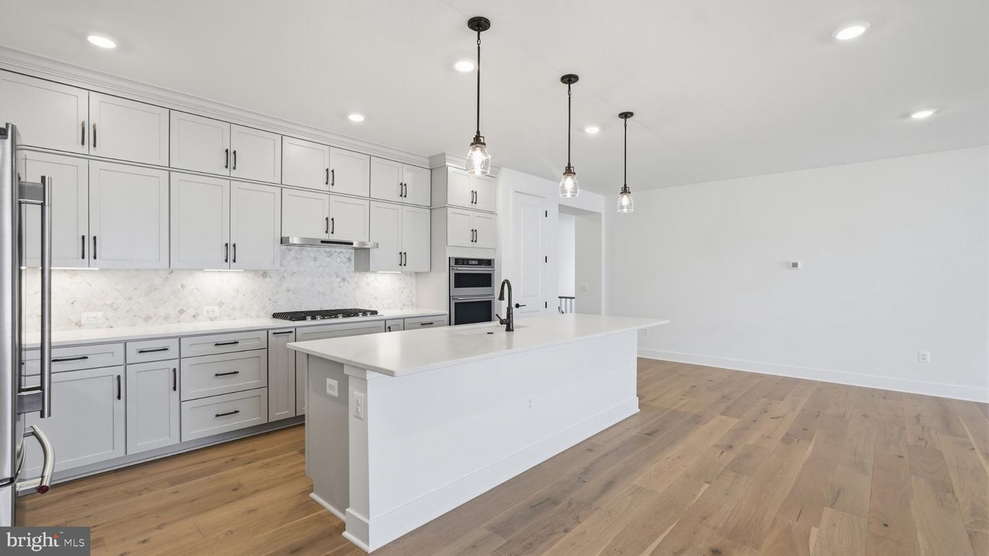 15024 Passion Ln Property Photo 9