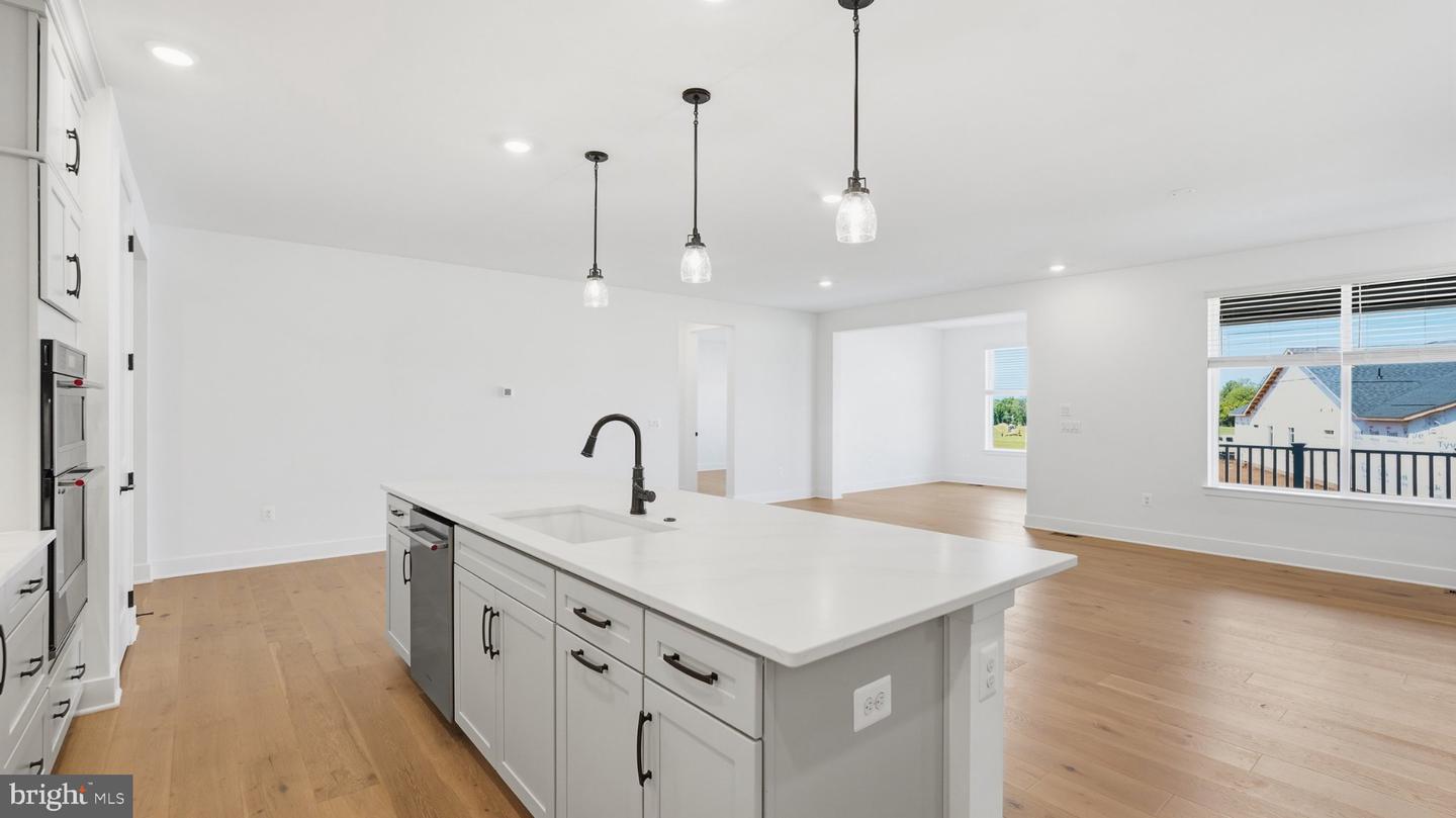 15024 Passion Ln Property Photo 12