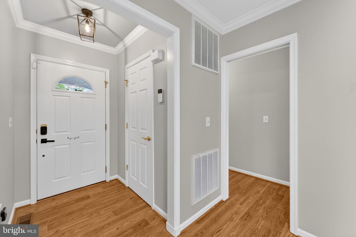1012 Golf Dr Property Photo 6