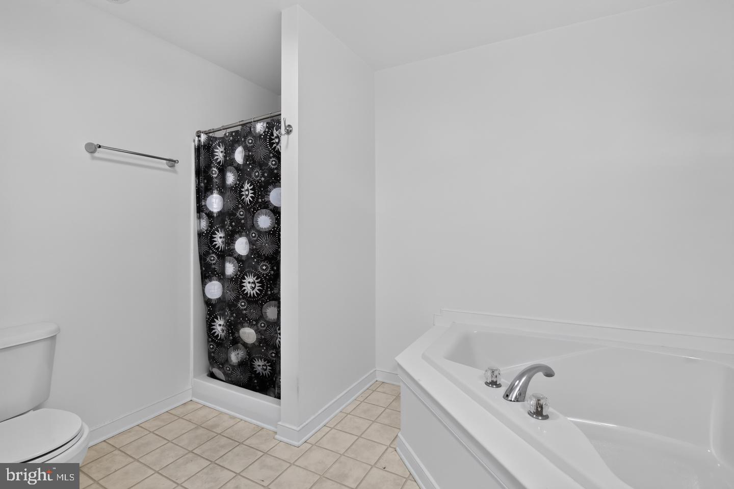 20200 Old Mill Rd Property Photo 16