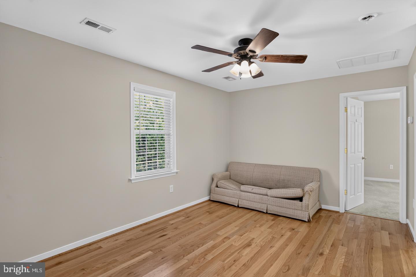 20200 Old Mill Rd Property Photo 18