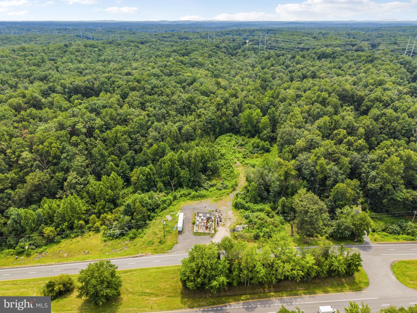 16420 Lee Property Photo 2