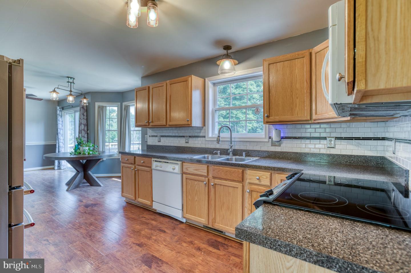 15412 Lake Breeze Ln Property Photo 10
