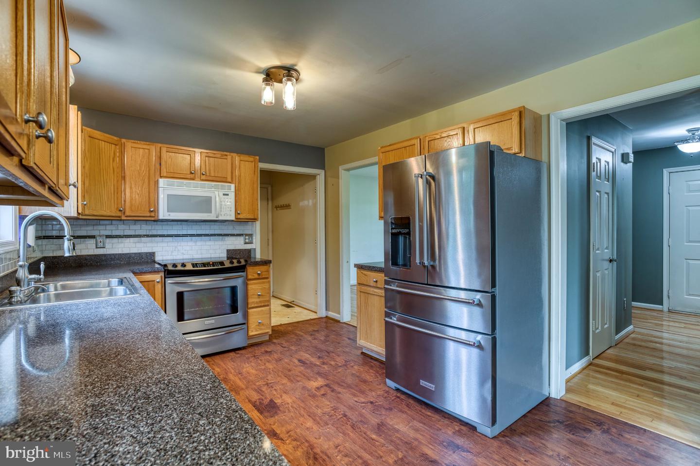 15412 Lake Breeze Ln Property Photo 12