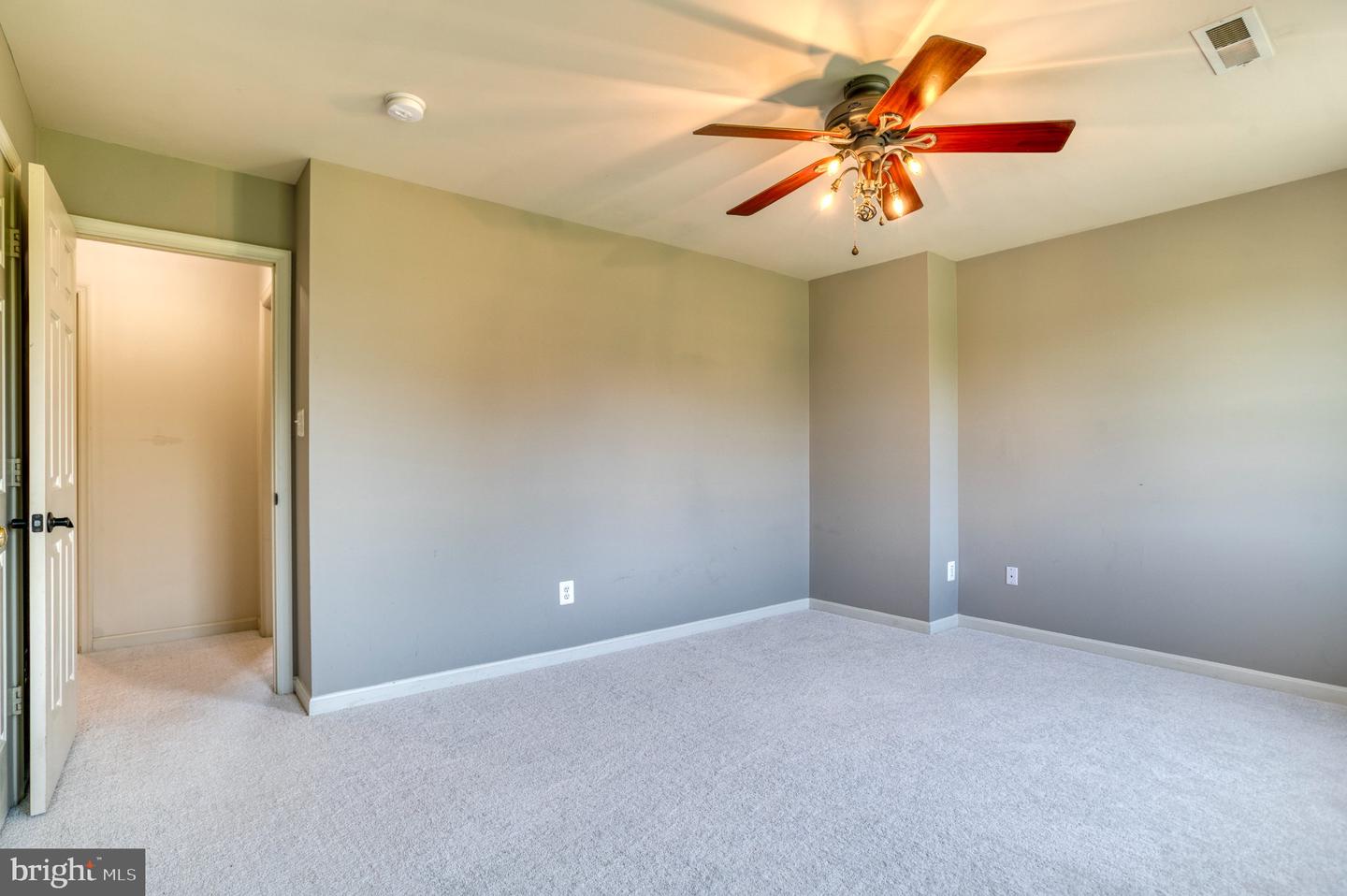 15412 Lake Breeze Ln Property Photo 27