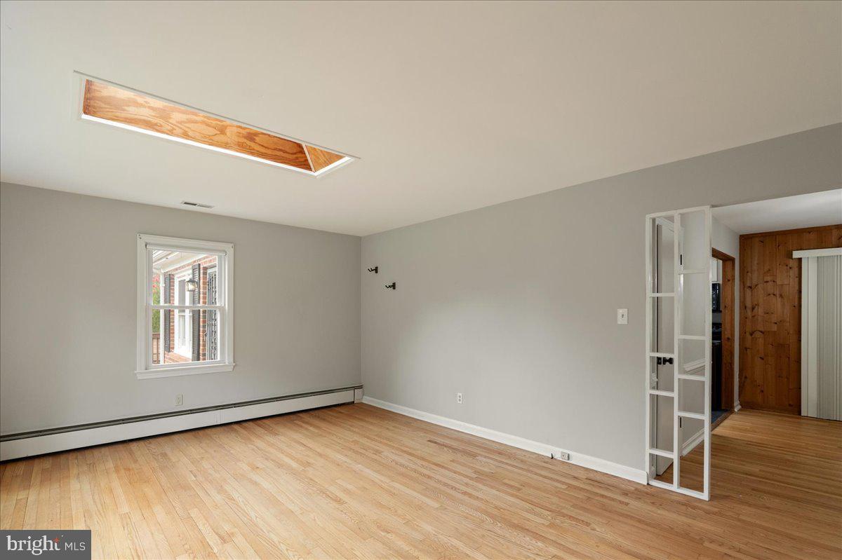 18019 Lee Hwy Property Photo 4