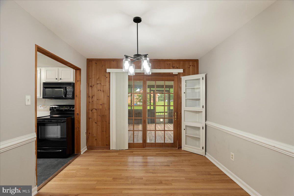 18019 Lee Hwy Property Photo 7