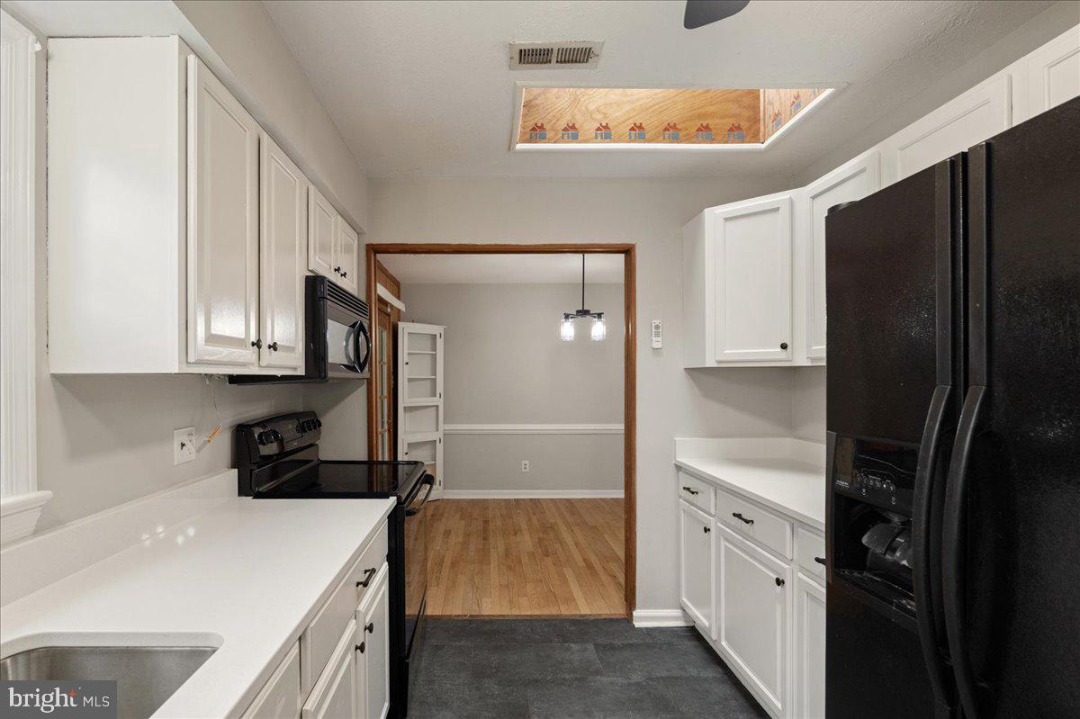 18019 Lee Hwy Property Photo 9
