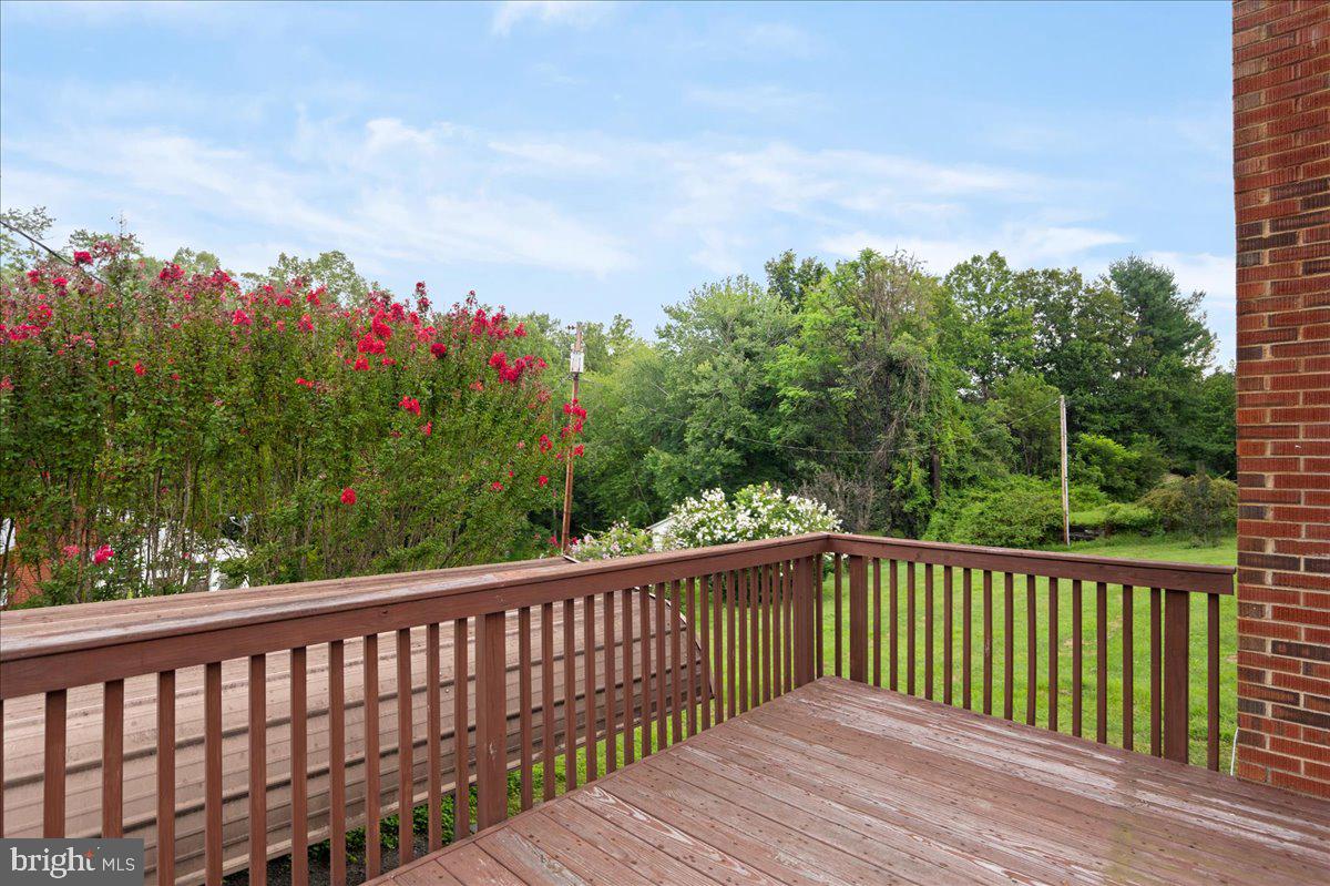 18019 Lee Hwy Property Photo 25