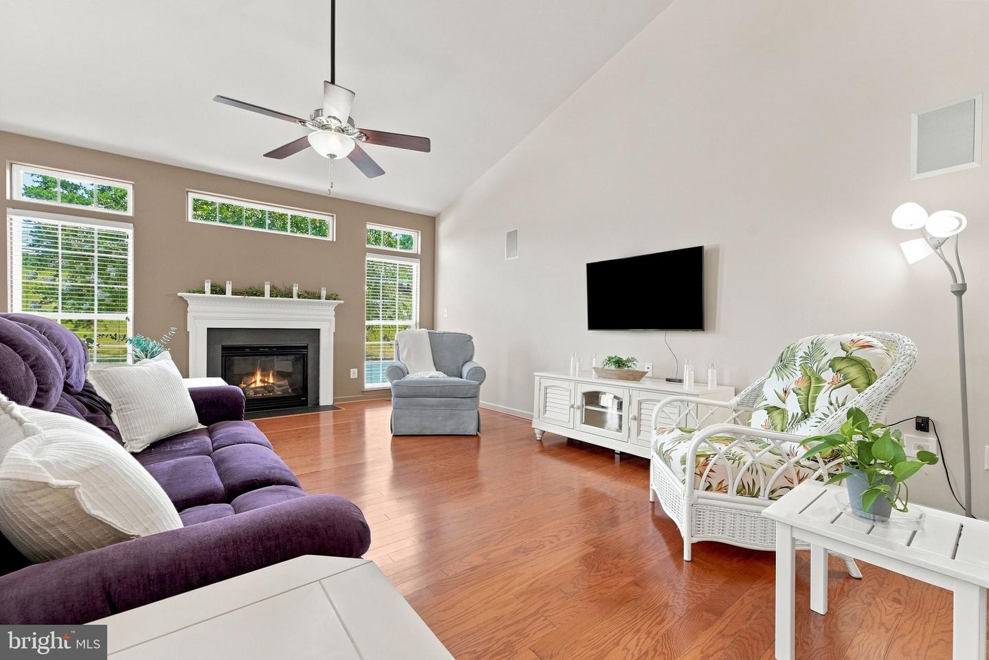 12047 Live Oak Dr Property Photo 7