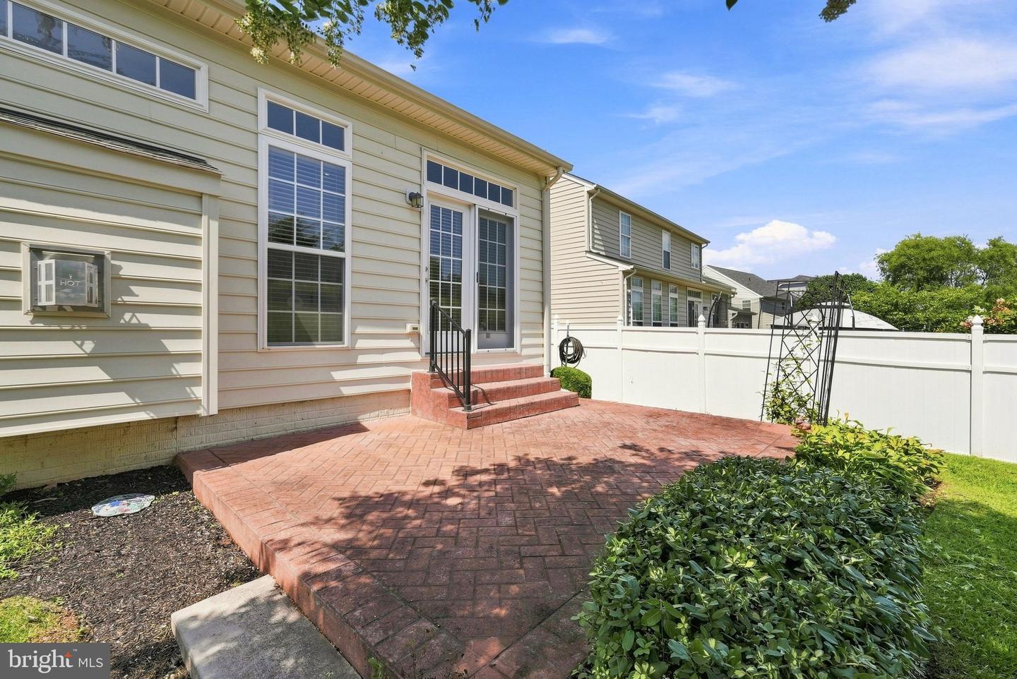 12047 Live Oak Dr Property Photo 35