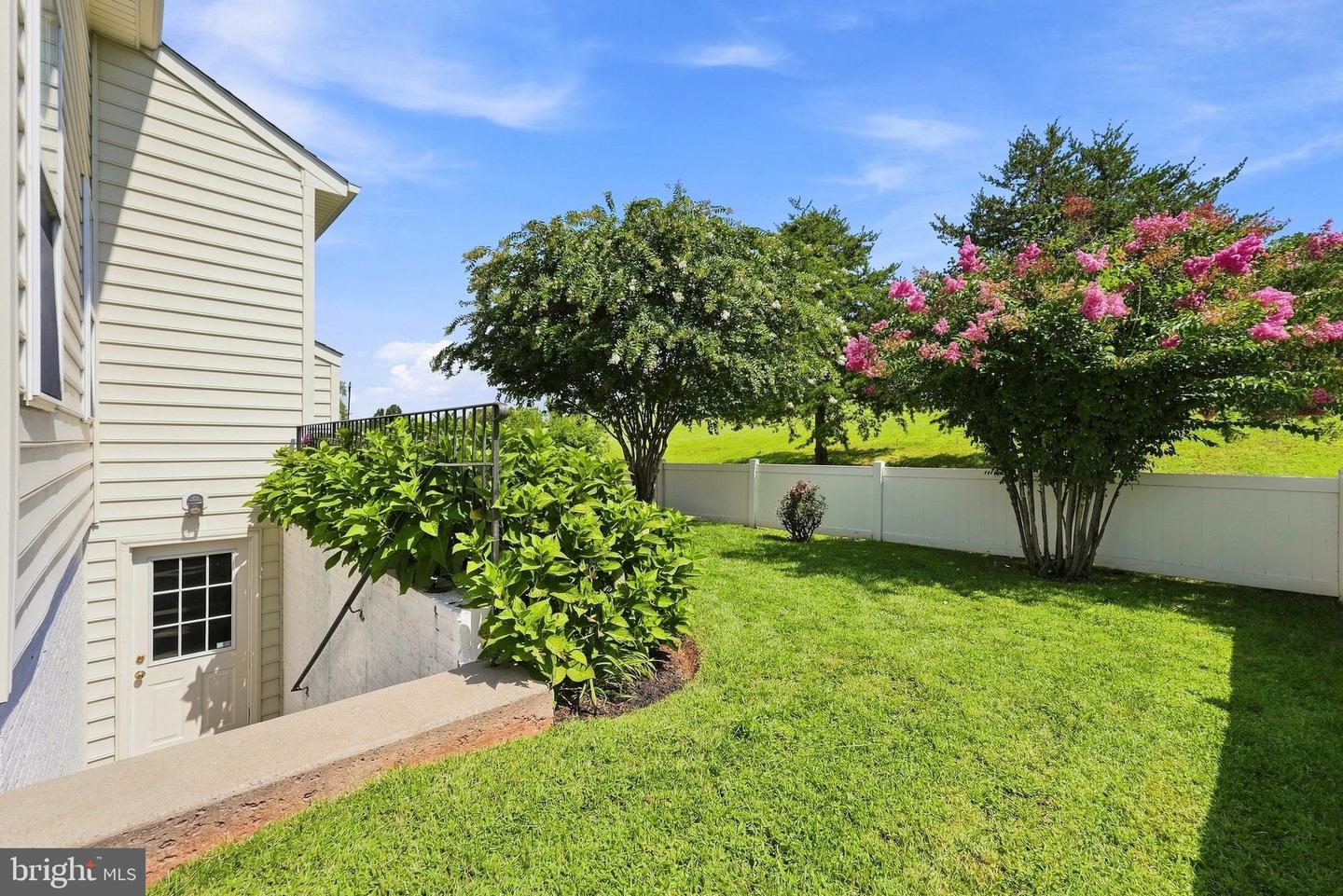 12047 Live Oak Dr Property Photo 37
