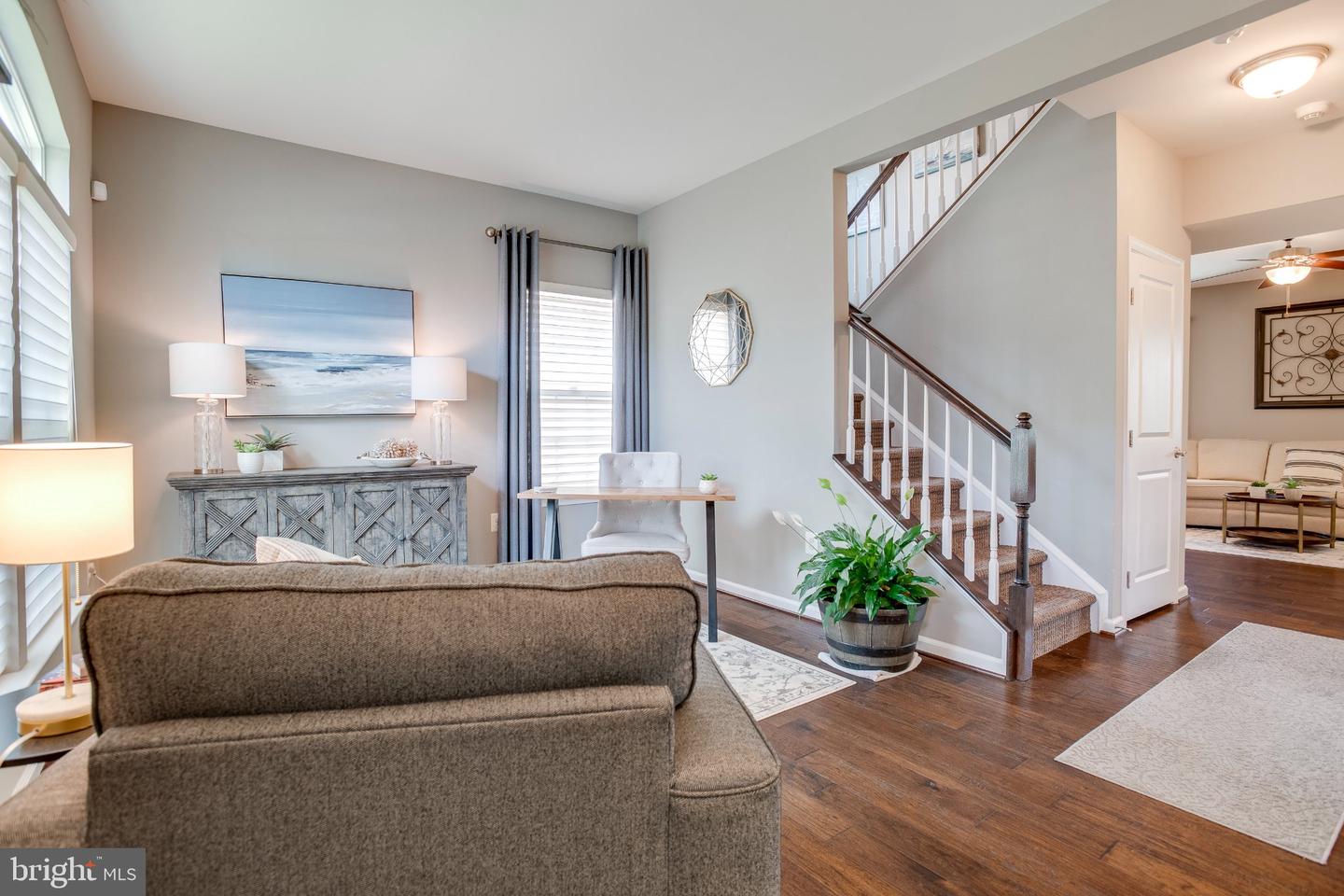 12019 Live Oak Dr Property Photo 4