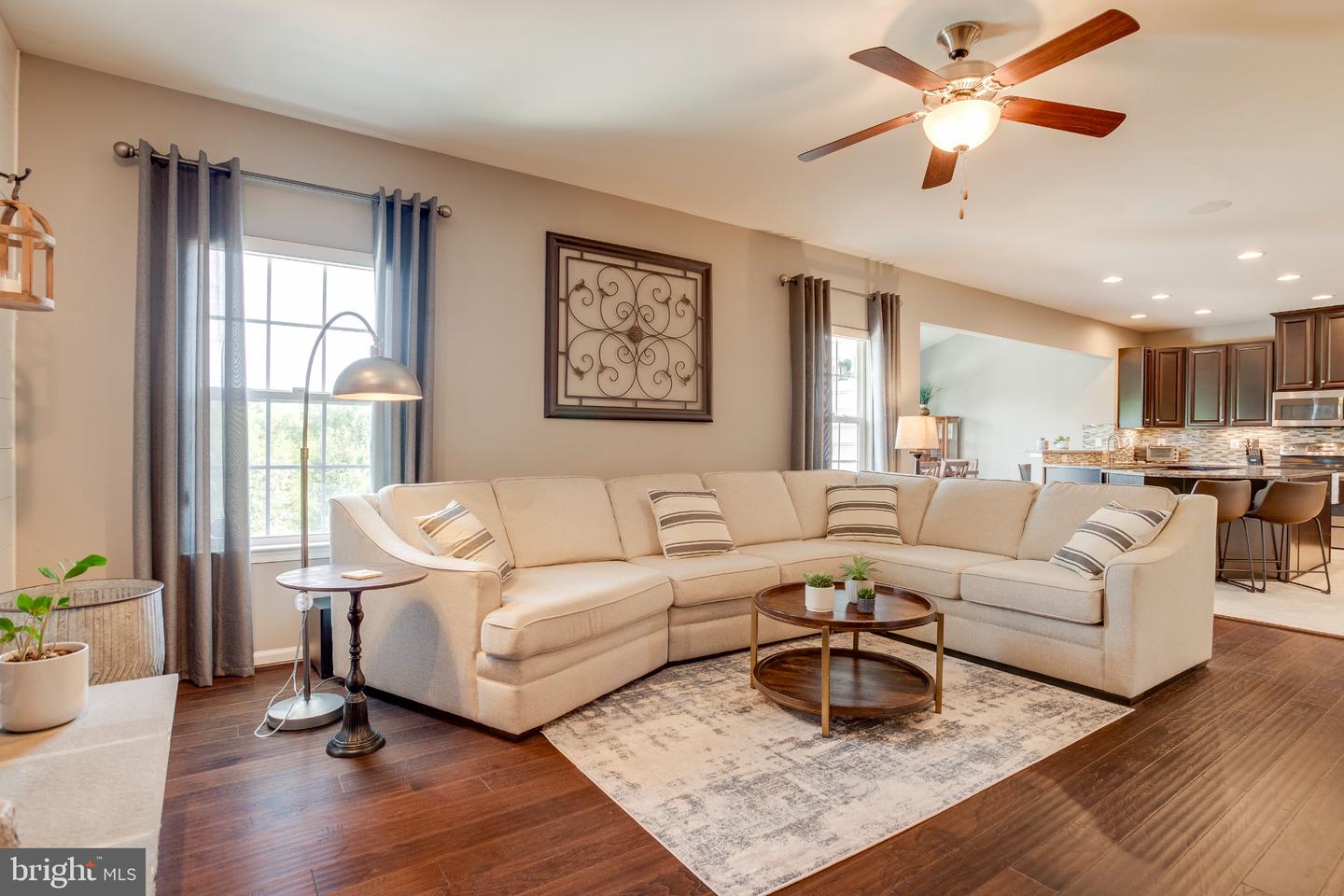 12019 Live Oak Dr Property Photo 8