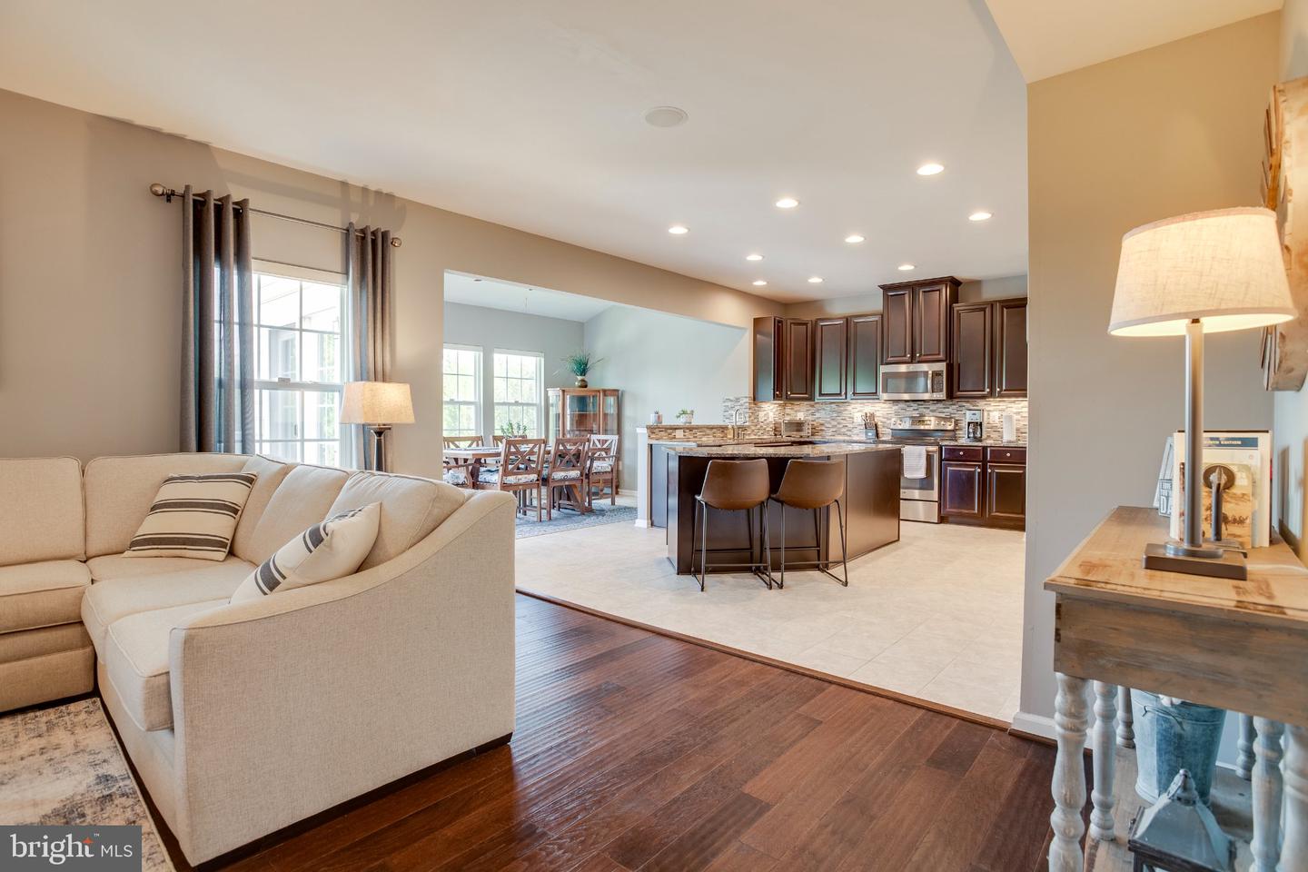 12019 Live Oak Dr Property Photo 10