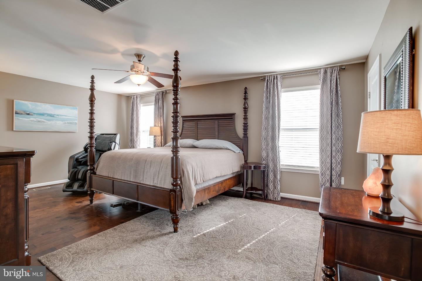12019 Live Oak Dr Property Photo 22