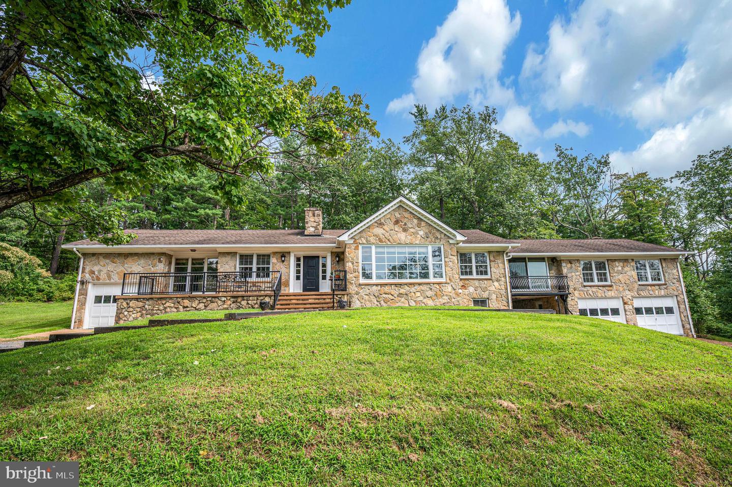 6146 Duncan Trl Property Photo 1