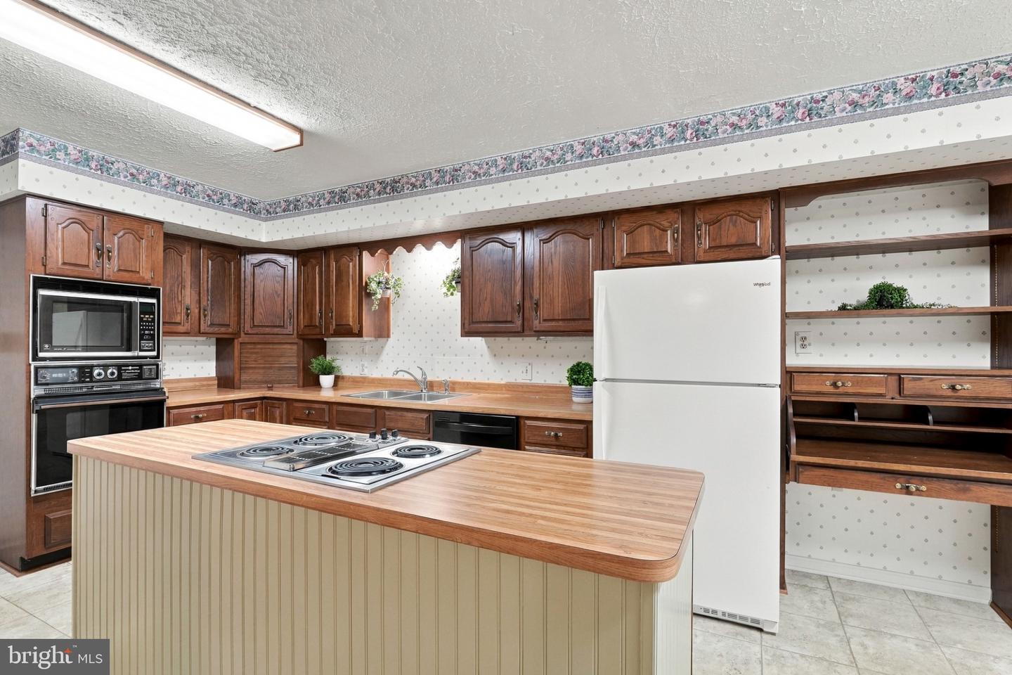 19452 Hickory Dr Property Photo 13