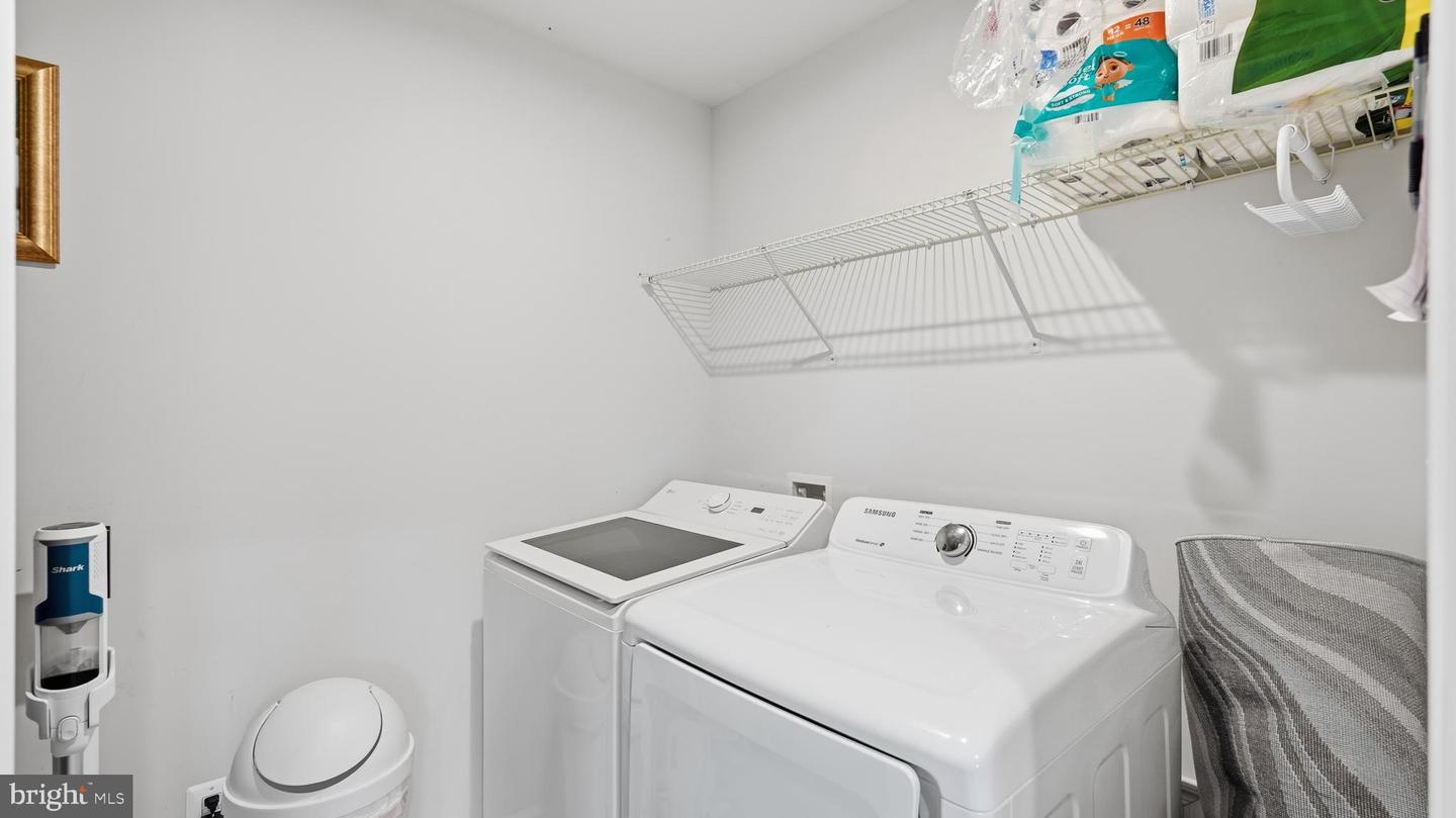 832 Virginia Property Photo 21