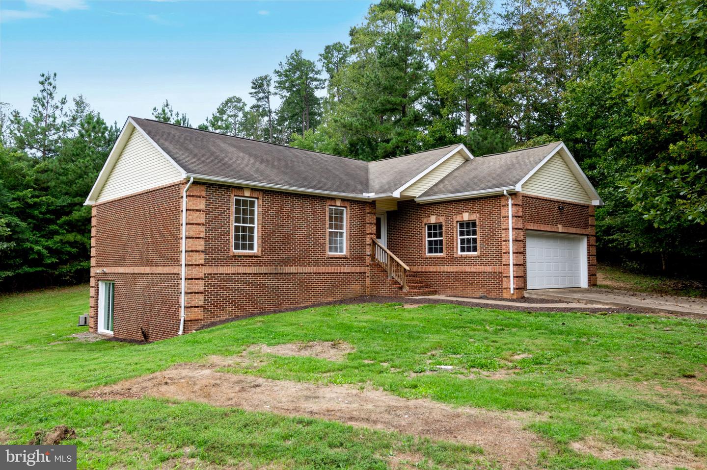 18048 Waterloo Rd Property Photo 3