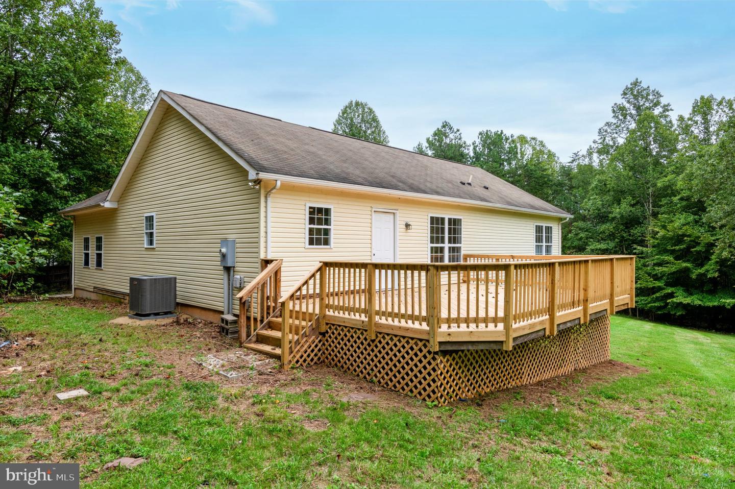 18048 Waterloo Rd Property Photo 9