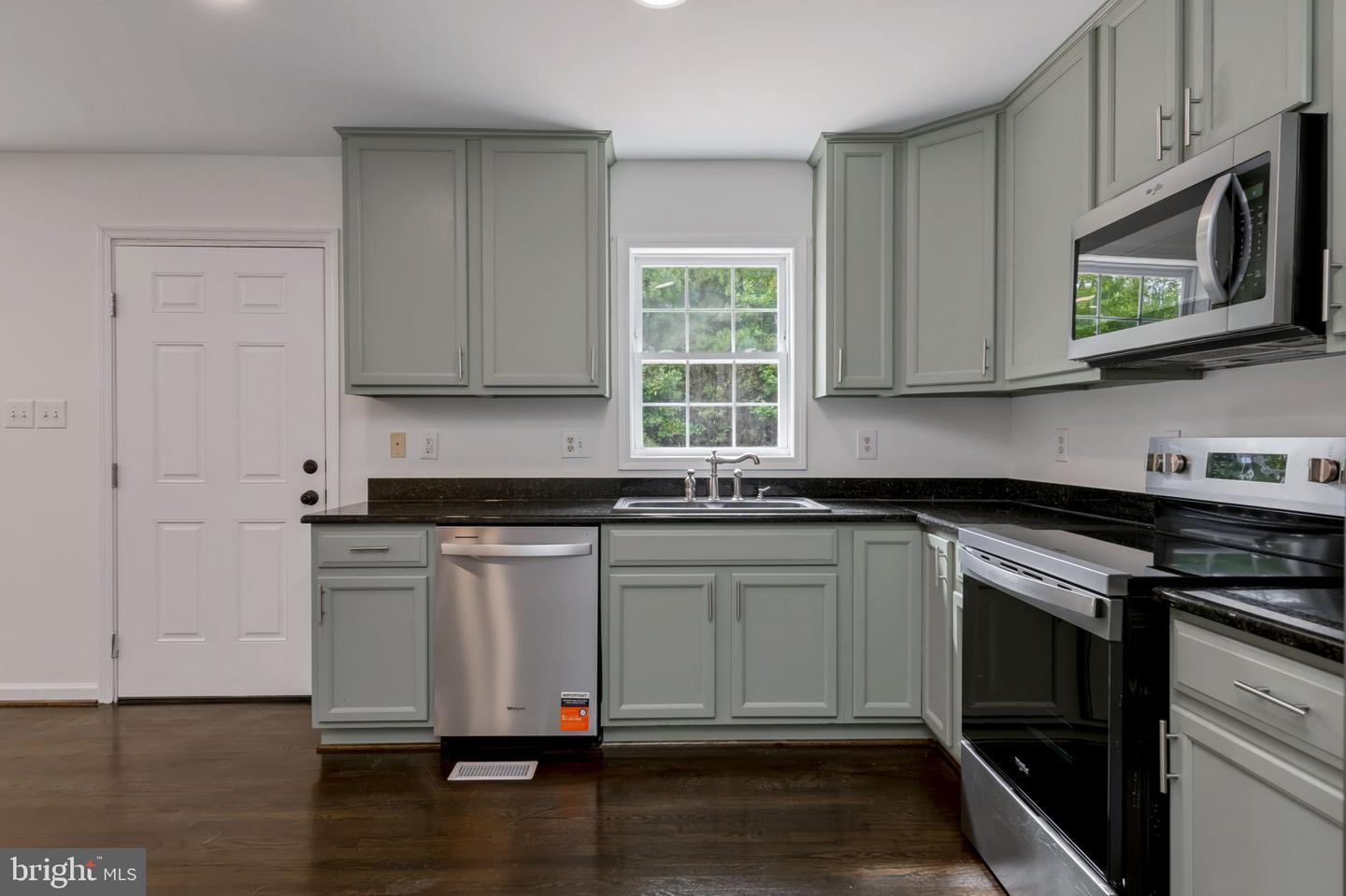 18048 Waterloo Rd Property Photo 24