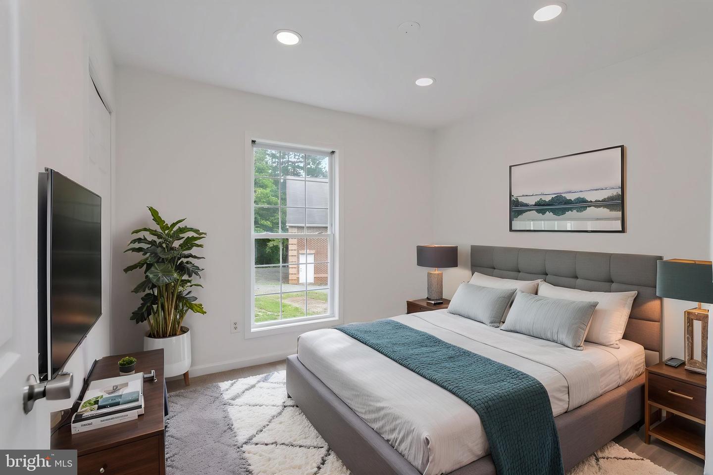 18048 Waterloo Rd Property Photo 33