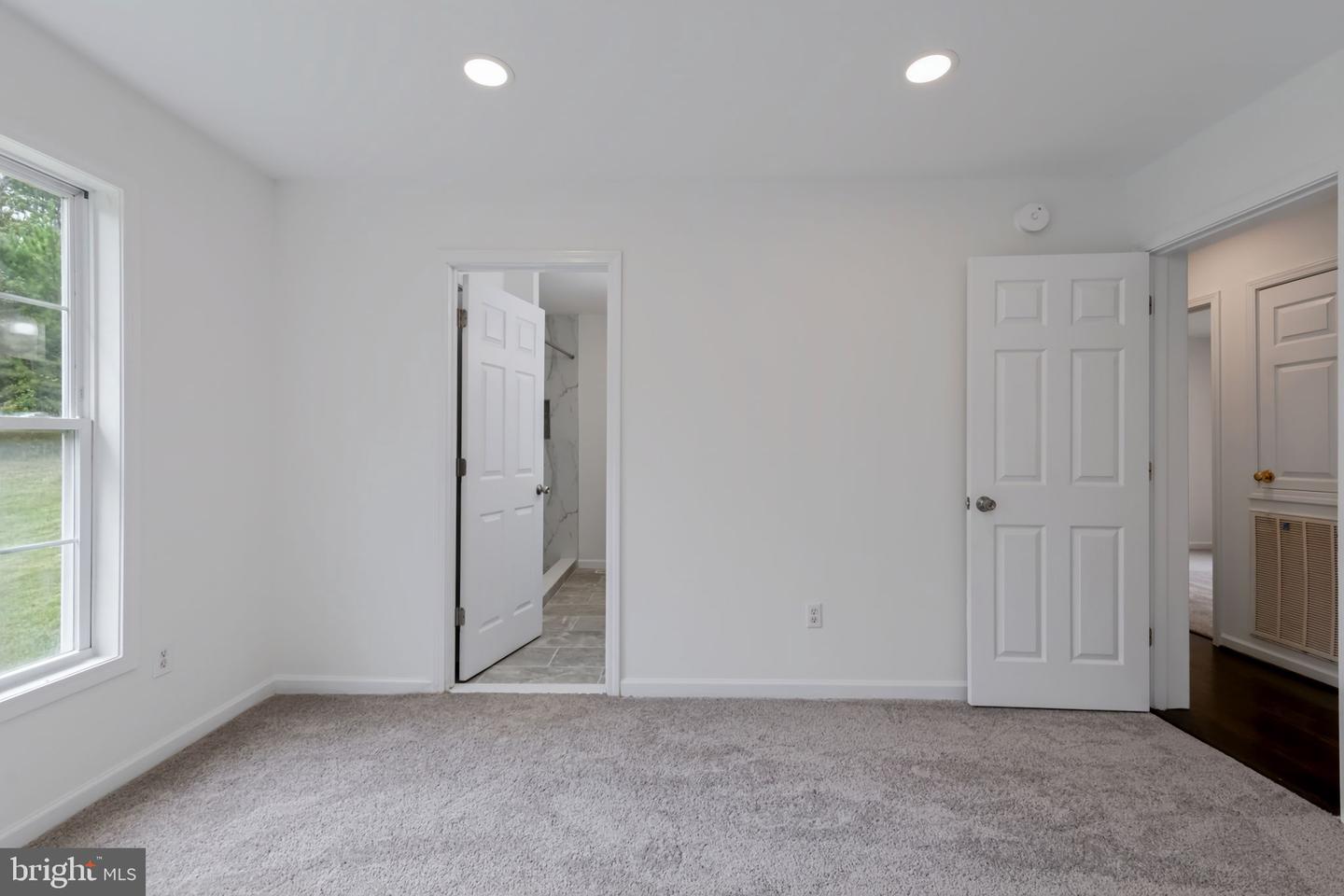 18048 Waterloo Rd Property Photo 38