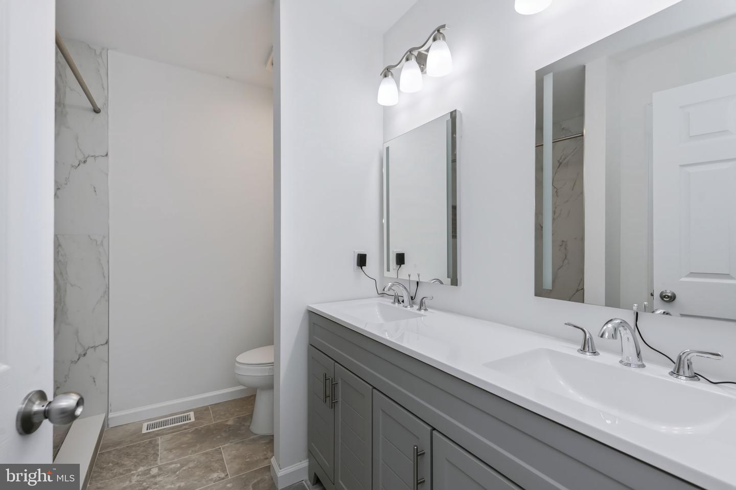18048 Waterloo Rd Property Photo 39