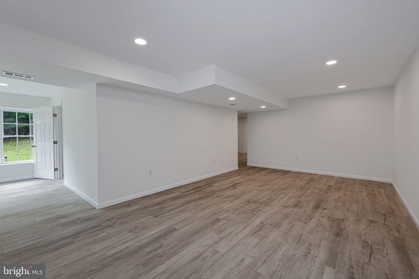 18048 Waterloo Rd Property Photo 50