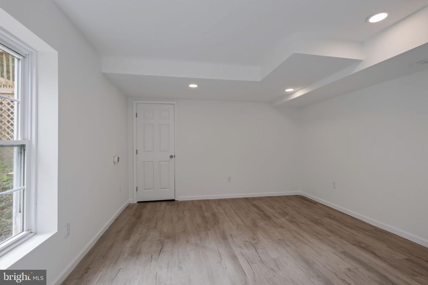 18048 Waterloo Rd Property Photo 53