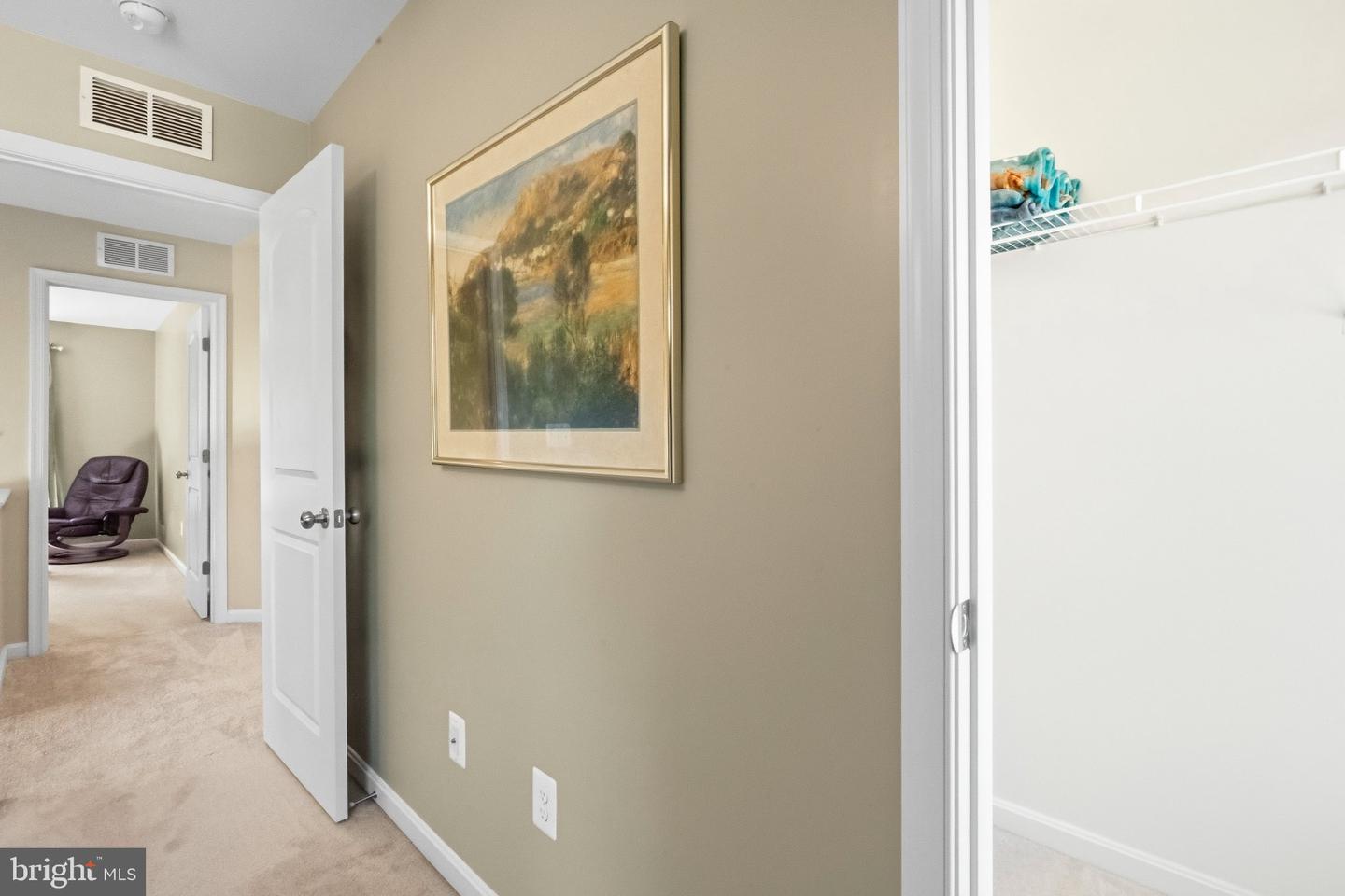 816 Shetland Way Property Photo 37