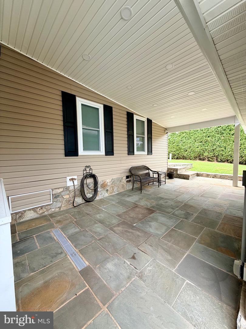 504 Hitt Ct Property Photo 36