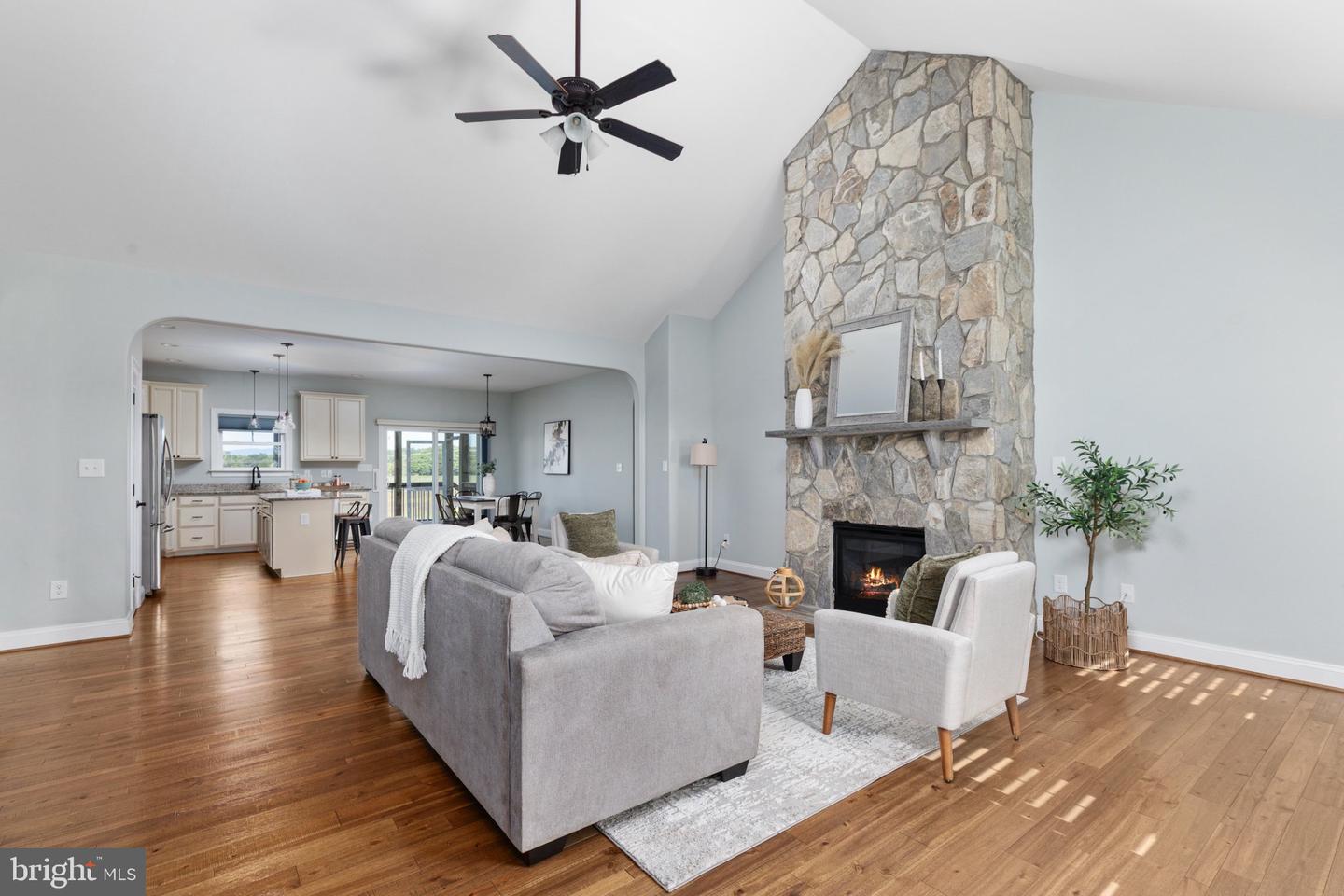 11187 Chase Ln Property Photo 5