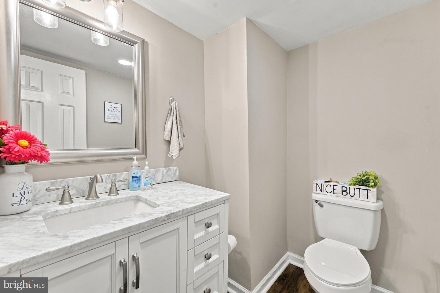 1421 N Thomas Way Property Photo 5