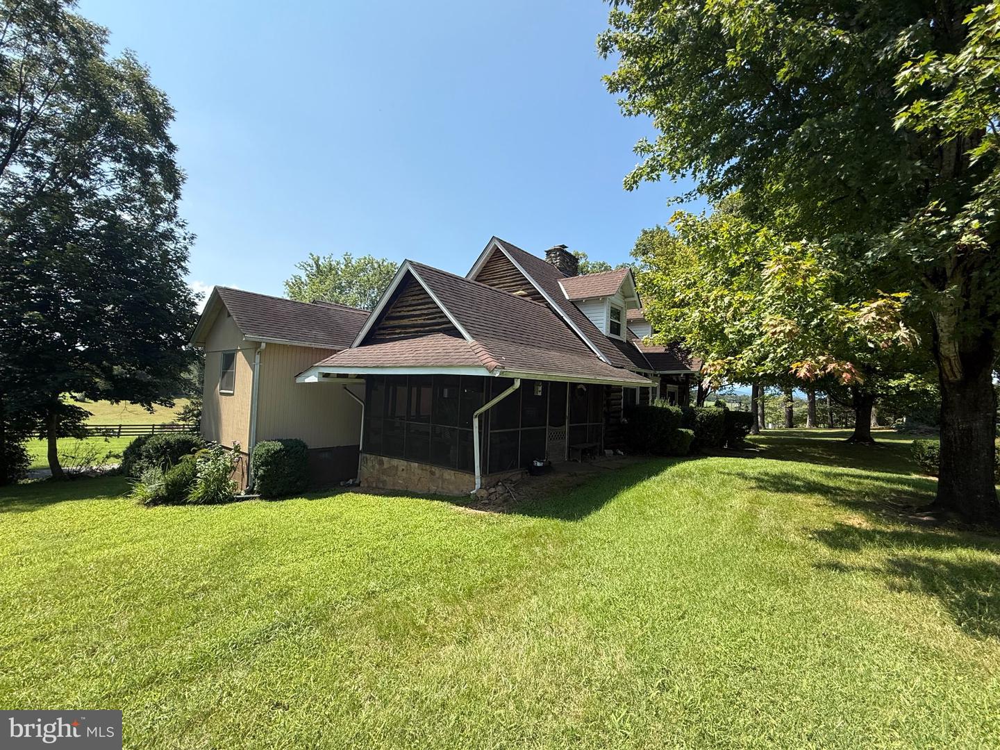 7246 Sperryville Pike Property Photo 3