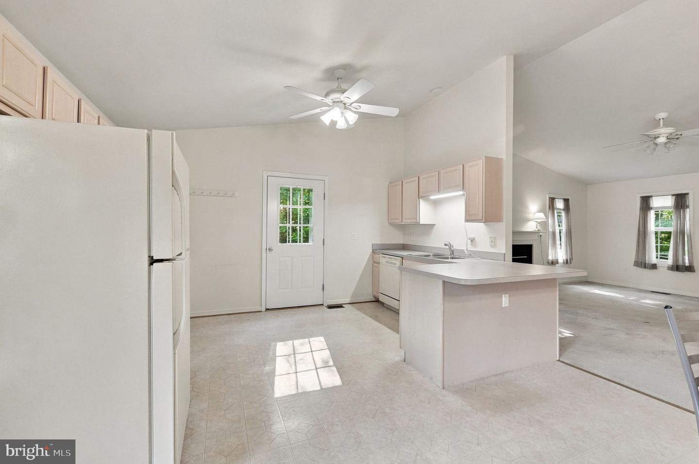 9109 Woodbrook Ln Property Photo 18