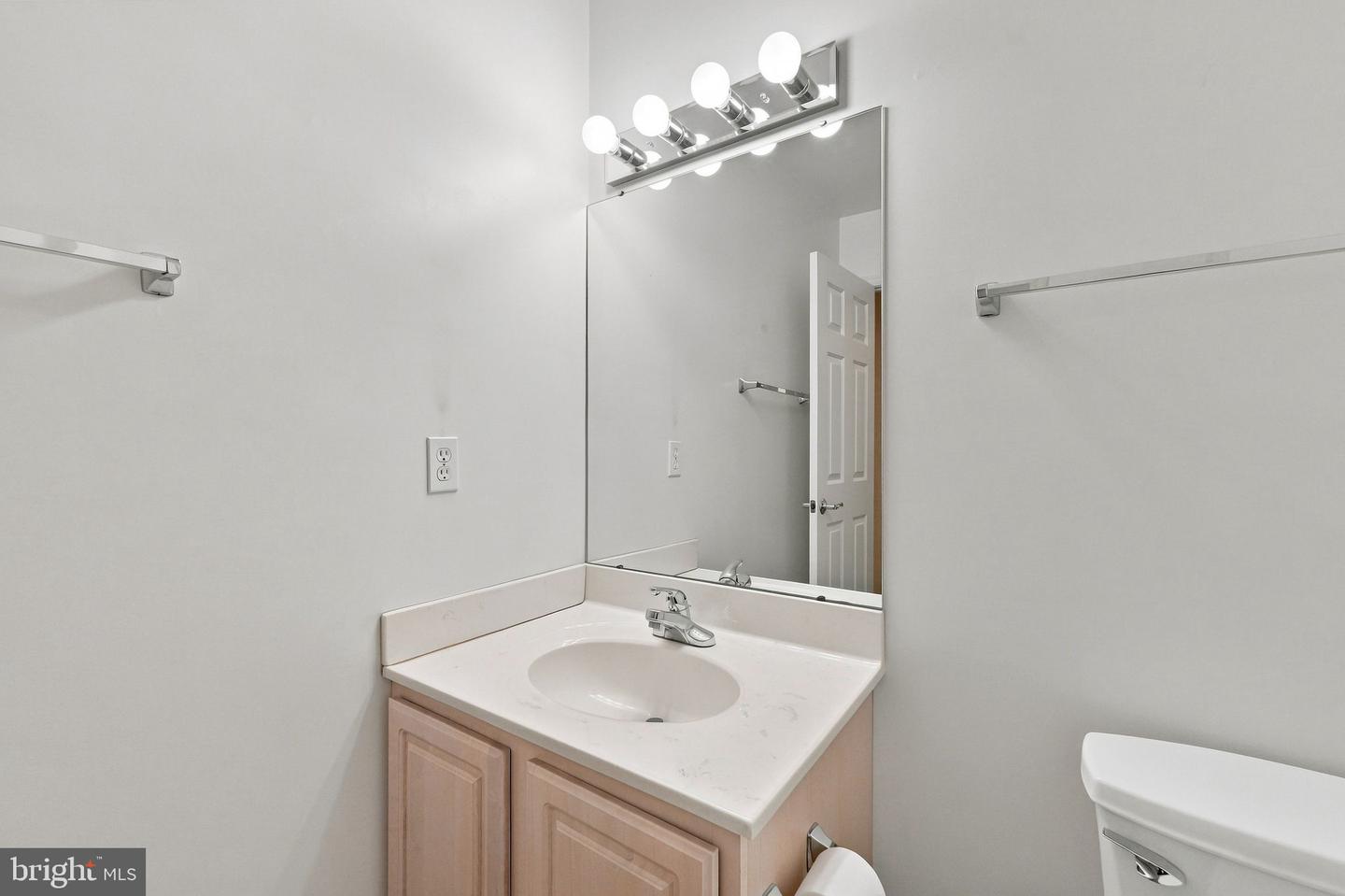 9109 Woodbrook Ln Property Photo 21