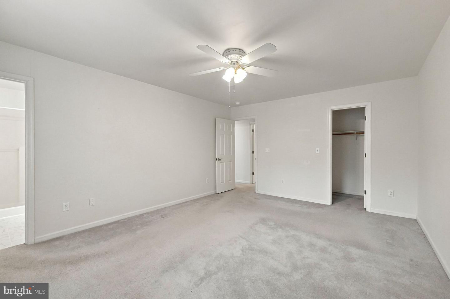 9109 Woodbrook Ln Property Photo 25