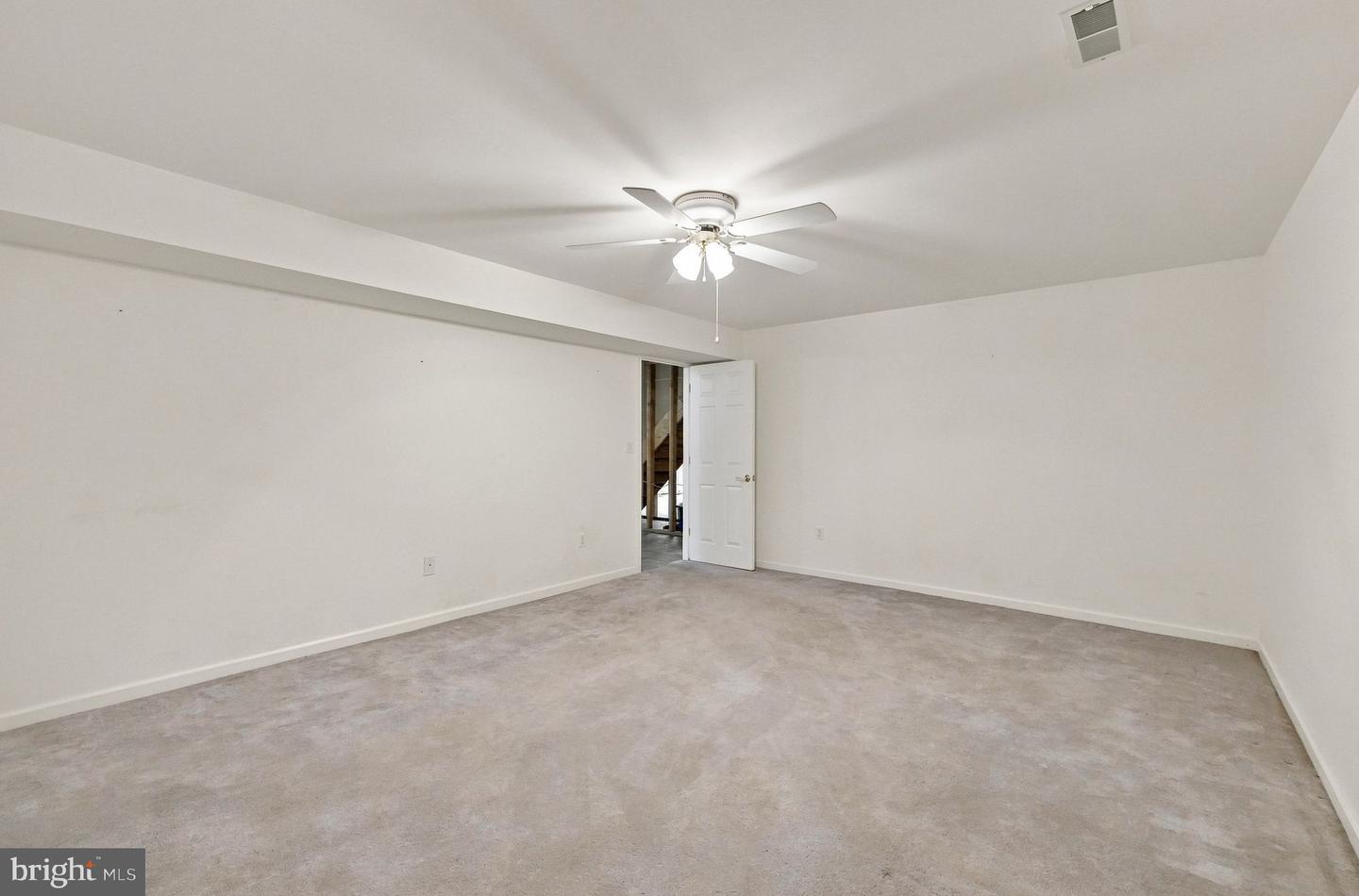 9109 Woodbrook Ln Property Photo 29