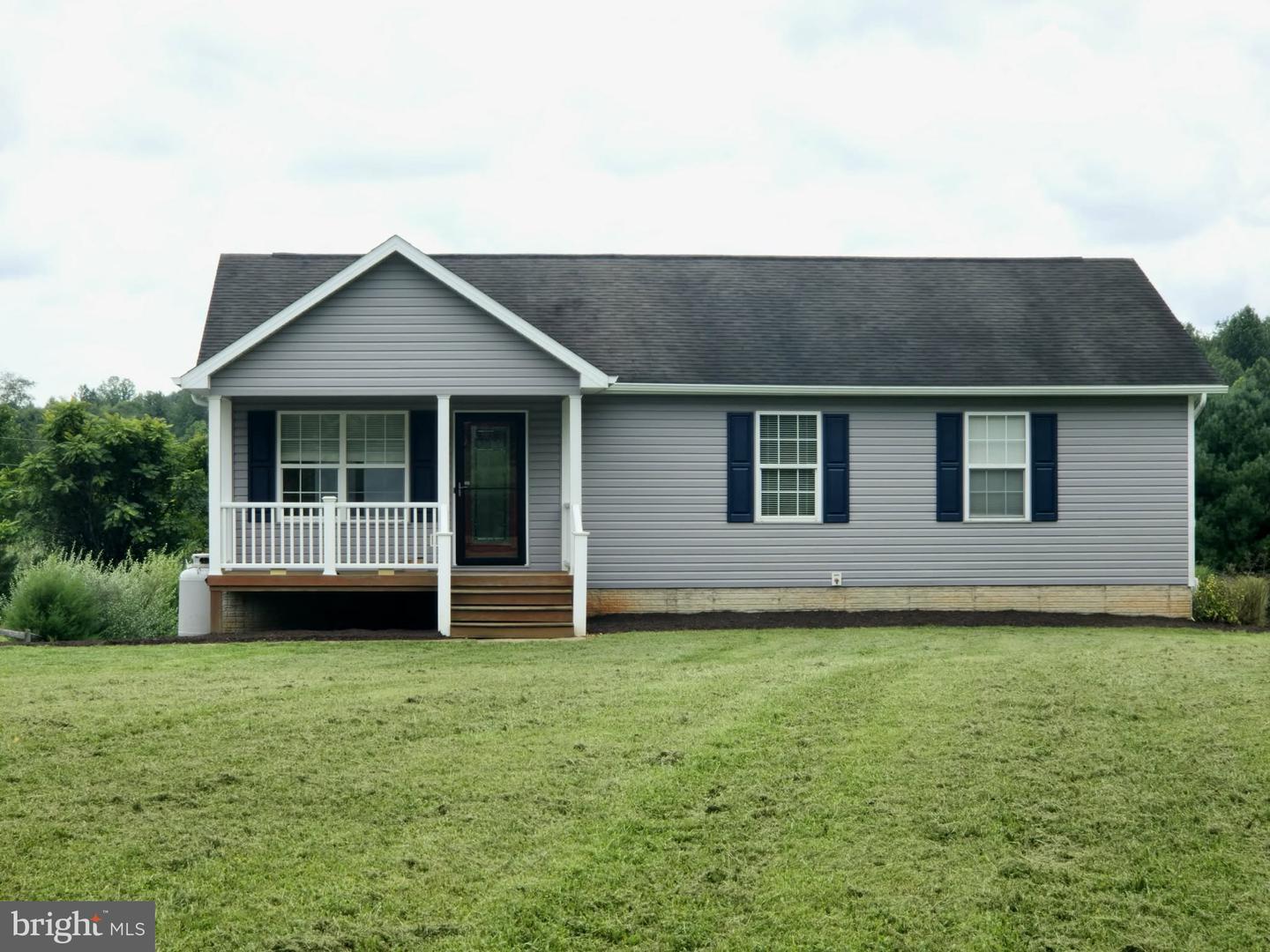 7481 TERRI LN Property Photo 1