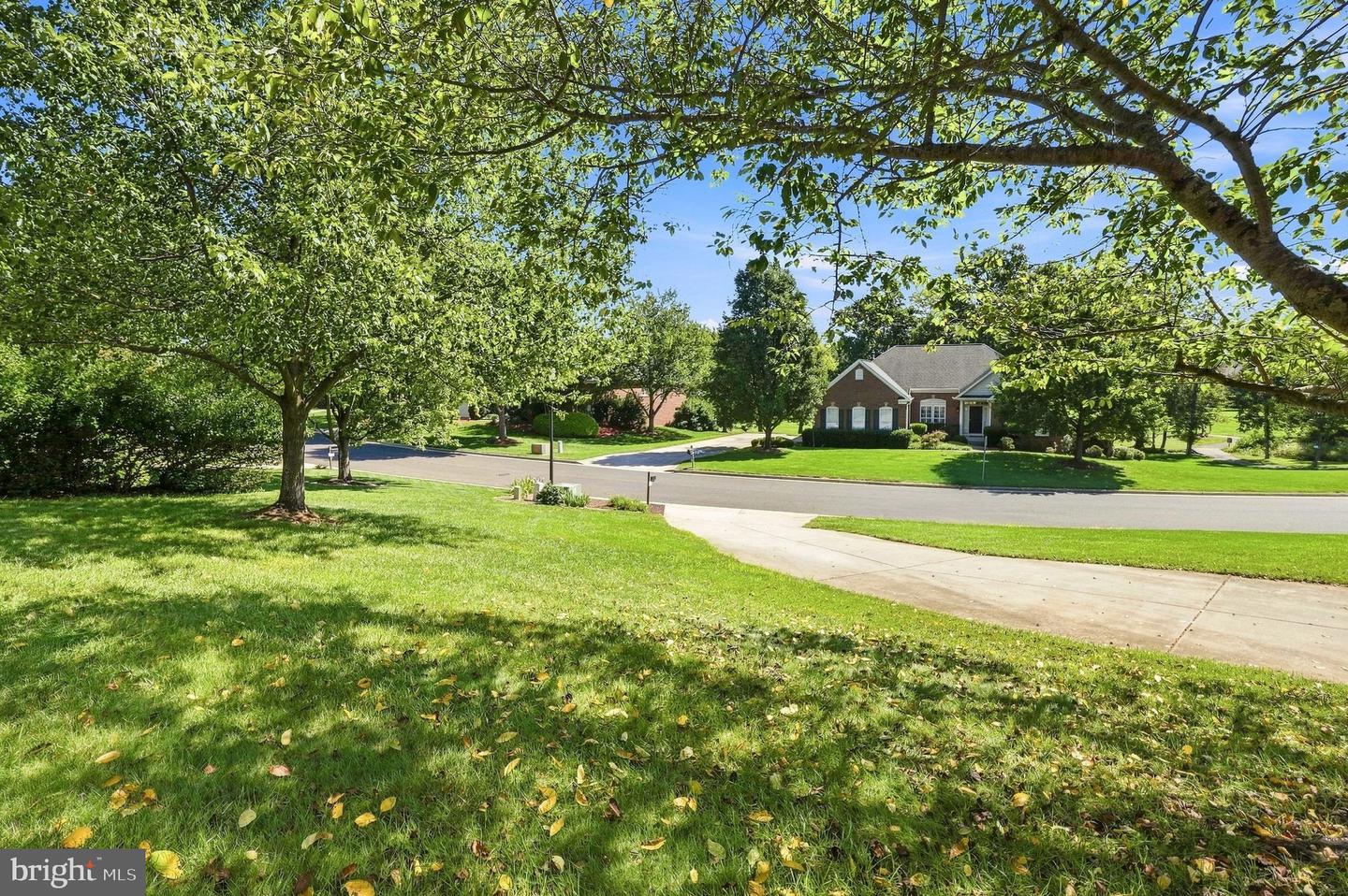 2001 Golf Dr Property Photo 11