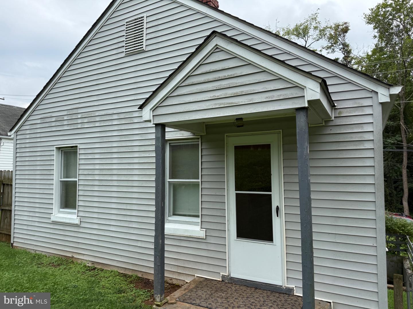 329 Spring St Property Photo 19