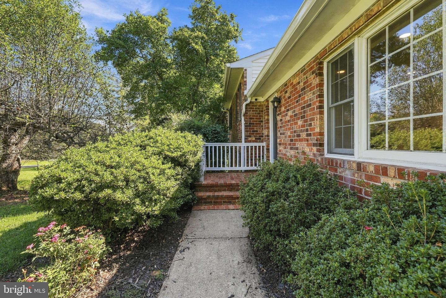 19260 Rolling Hills Dr Property Photo 17