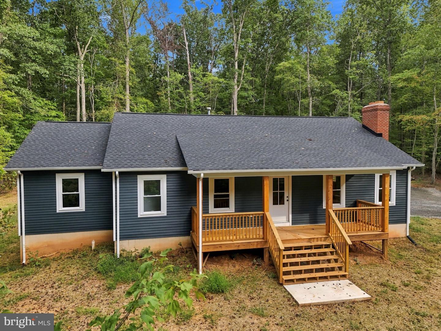 1375 Rose Ln Property Photo 1