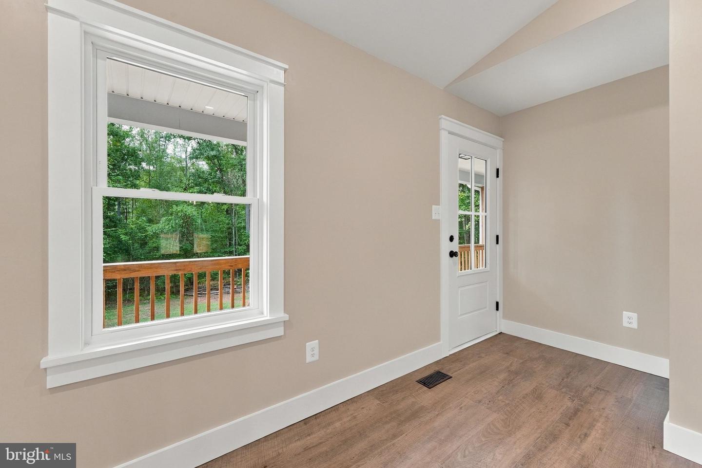 1375 Rose Ln Property Photo 13